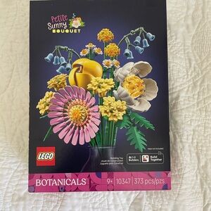 Lego Botanicals Pink and Yellow Floral Bouquet